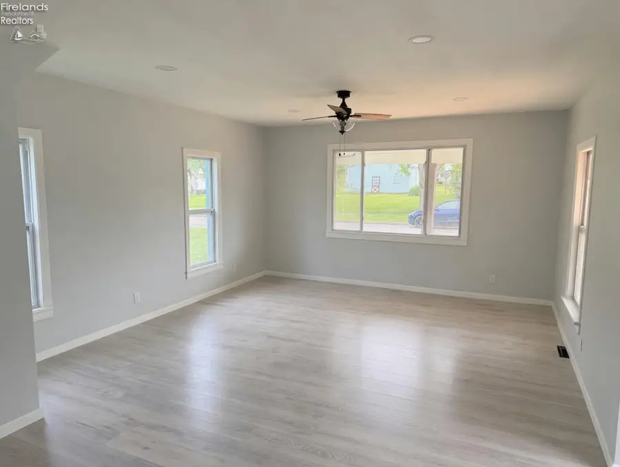103 Hayes, Willard, OH 44890 - #3