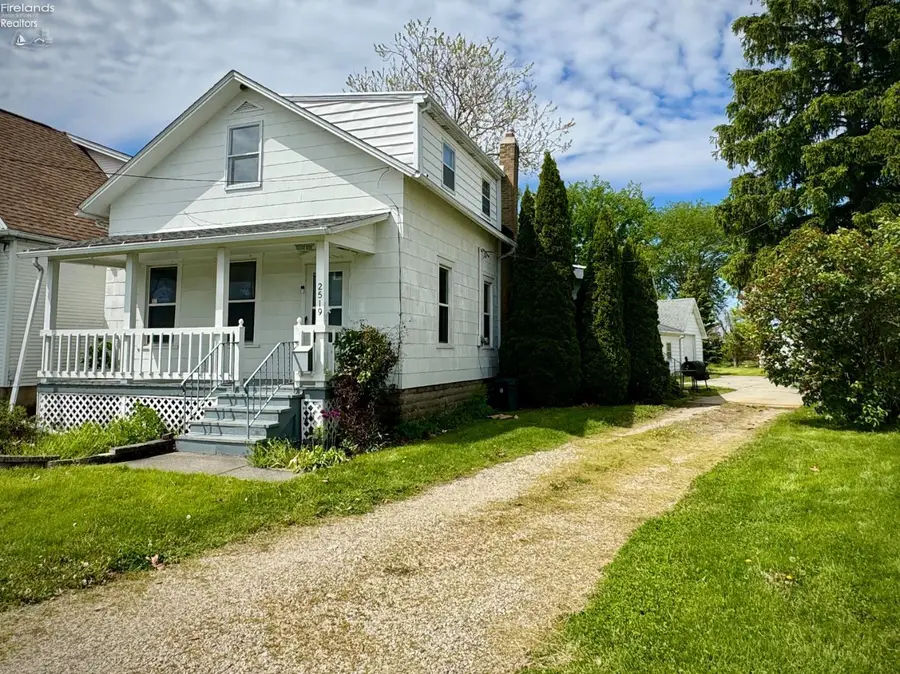 2519 Columbus Avenue, Sandusky, OH 44870 - #3