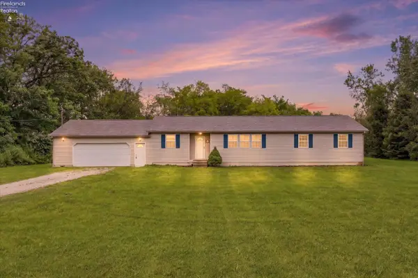 704 County Road 126, Fremont, OH 43420