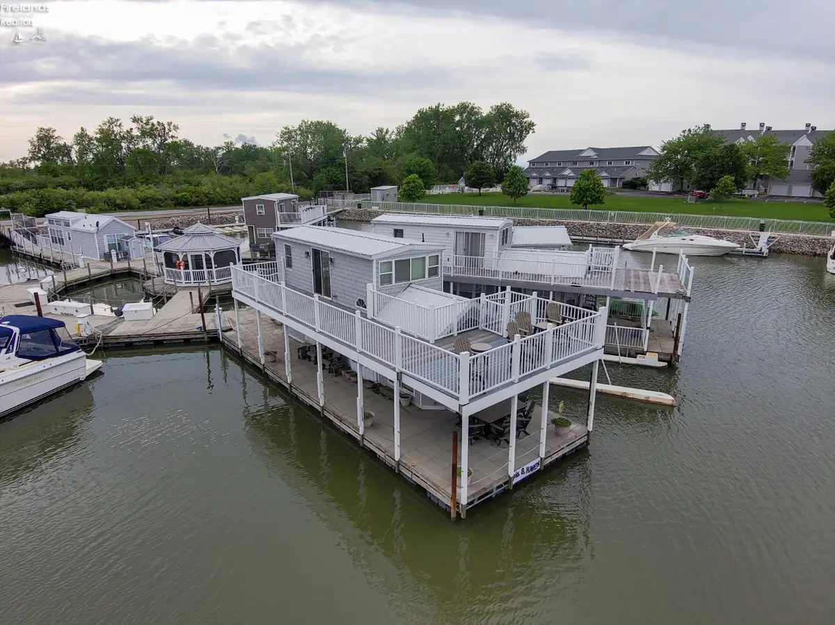 1805 W Lakeshore Drive, Port Clinton, OH 43452 - #1
