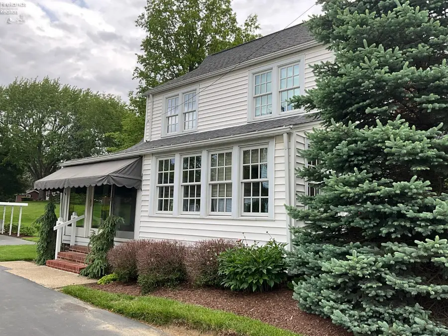 134 Park Avenue, New London, OH 44851 - #2