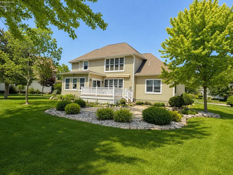 1042 Lost Lake Road, Port Clinton, OH 43452 - #2