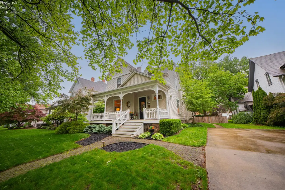 1206 Croghan Street, Fremont, OH 43420 - #1