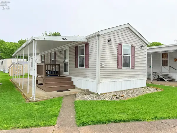3575 NE Catawba Road #22, Port Clinton, OH 43452