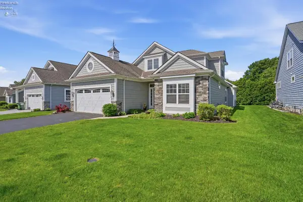 2110 Bailiwick, Marblehead, OH 43440