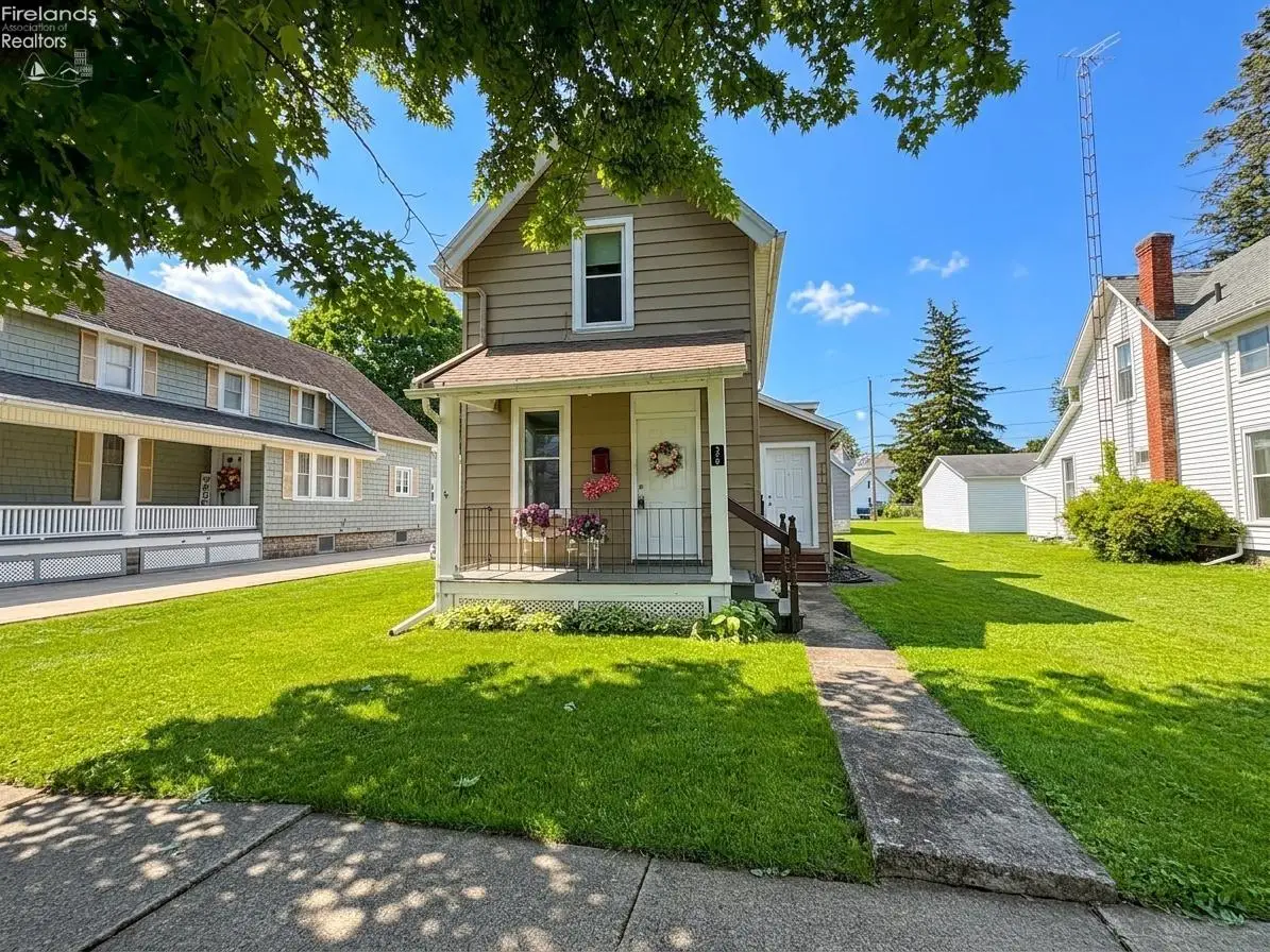 370 S Monroe Street, Tiffin, OH 44883 - #1