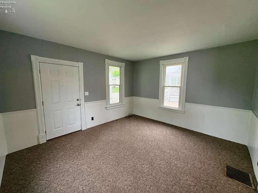 370 S Monroe Street, Tiffin, OH 44883 - #3