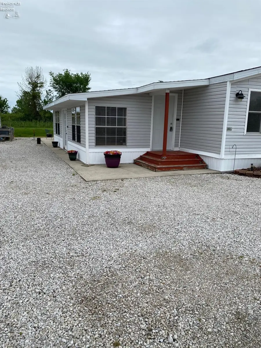 1097 N Bass Lane, Oak Harbor, OH 43449 - #2
