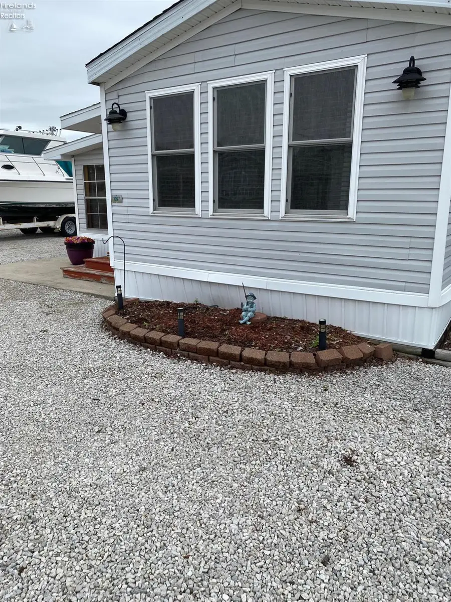 1097 N Bass Lane, Oak Harbor, OH 43449 - #3