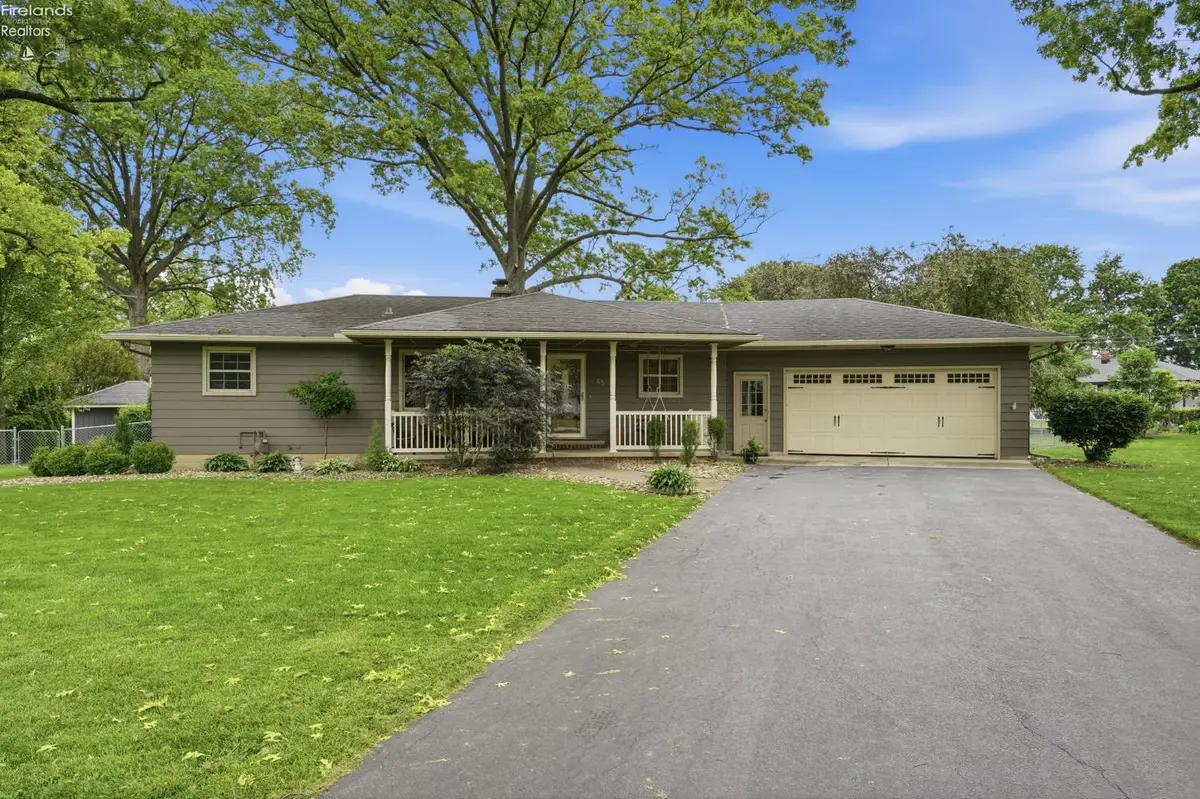 65 Lincoln Road, Tiffin, OH 44883 - #1