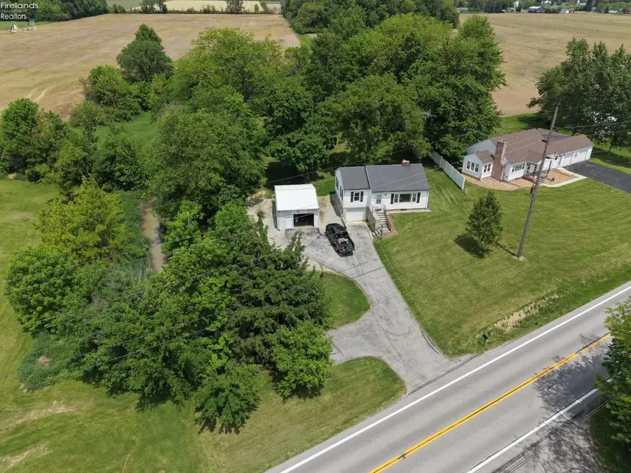 12261 W Sr 105, Oak Harbor, OH 43449 - #3