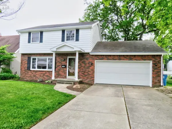 3322 Cromwell Drive, Oregon, OH 43616