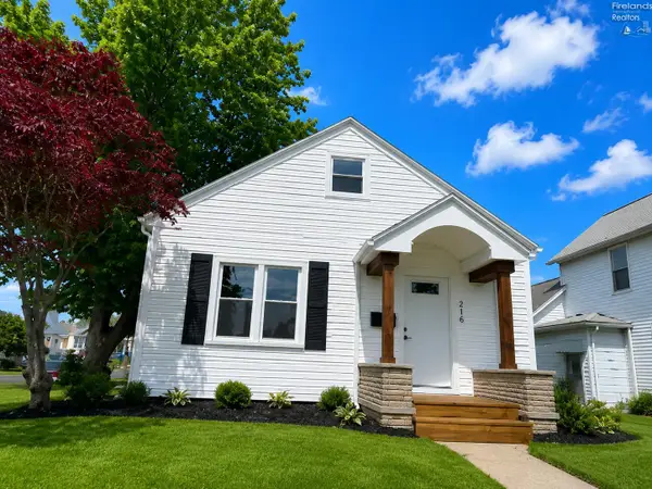216 S Buchanan Street, Fremont, OH 43420