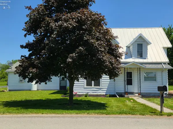 6595 N County Road 5, Fostoria, OH 44830