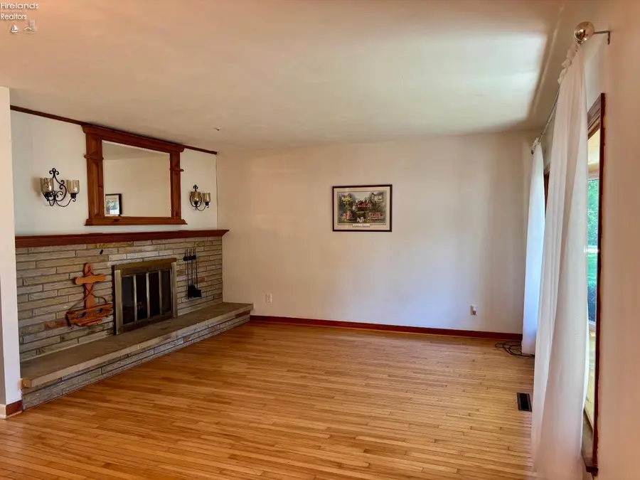 1938 Glen Springs Drive, Fremont, OH 43420 - #3
