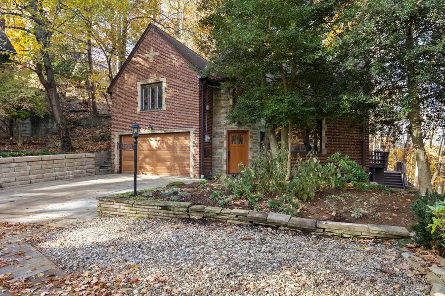 18500 Edgewood Drive, Rocky River, OH 44116 - #2