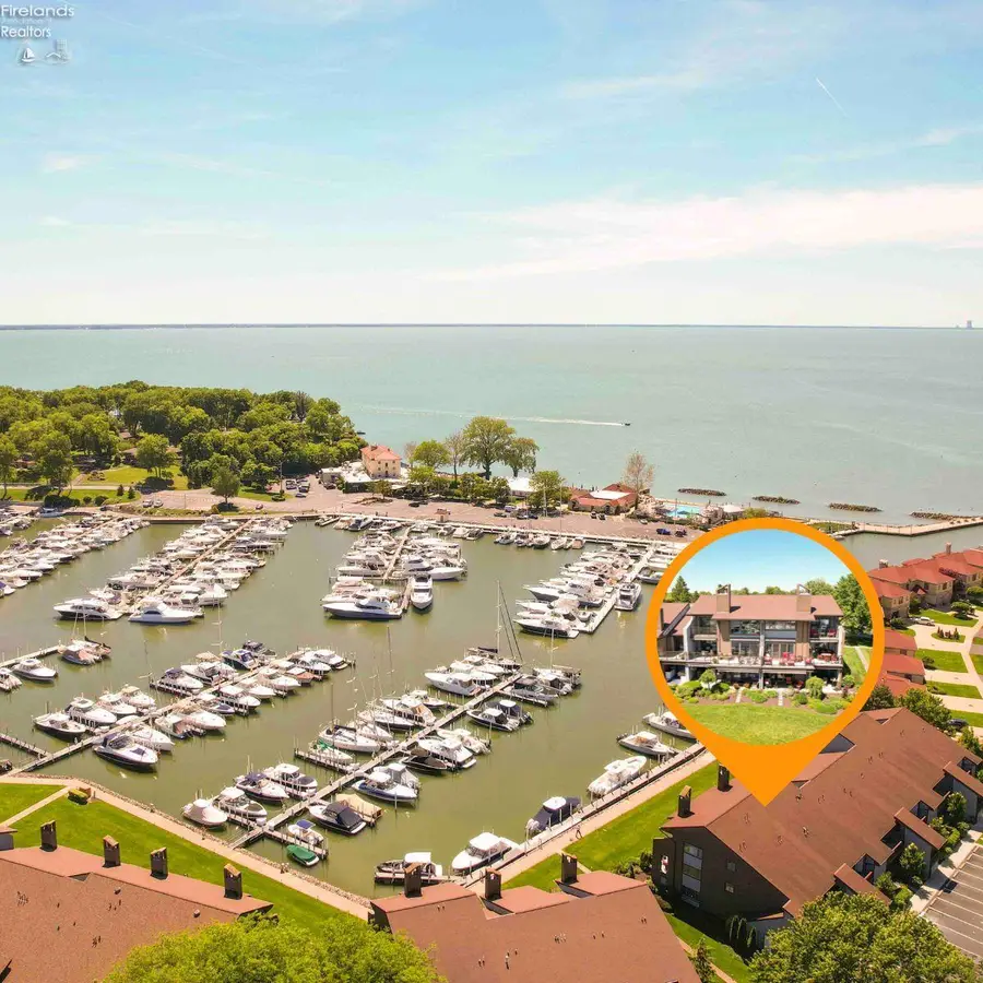 3234 N Marina View Drive #11, Port Clinton, OH 43452 - #2