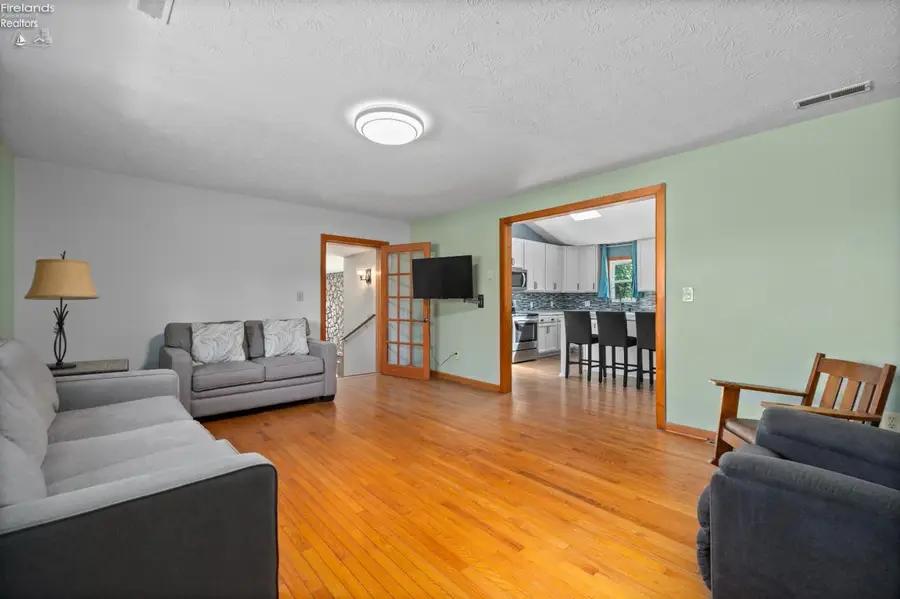 24475 Smith Rd., Wellington, OH 44090 - #2