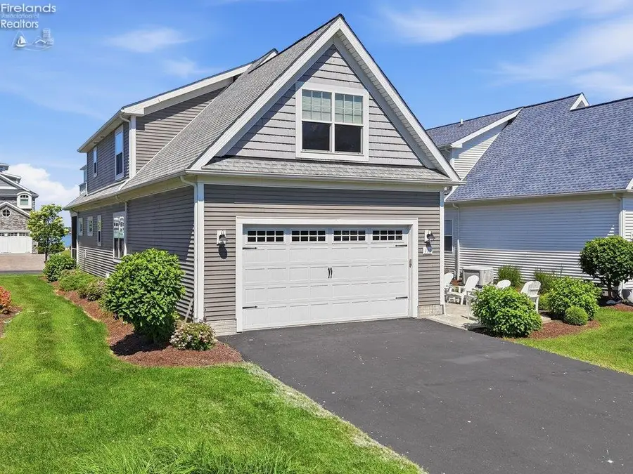 156 Cove Court Drive, Marblehead, OH 43440 - #2