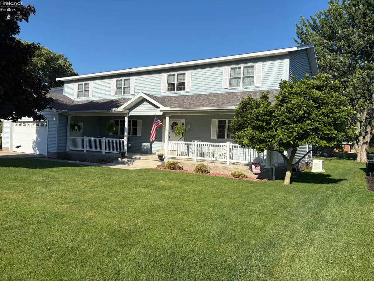 728 Grant Street, Port Clinton, OH 43452 - #1