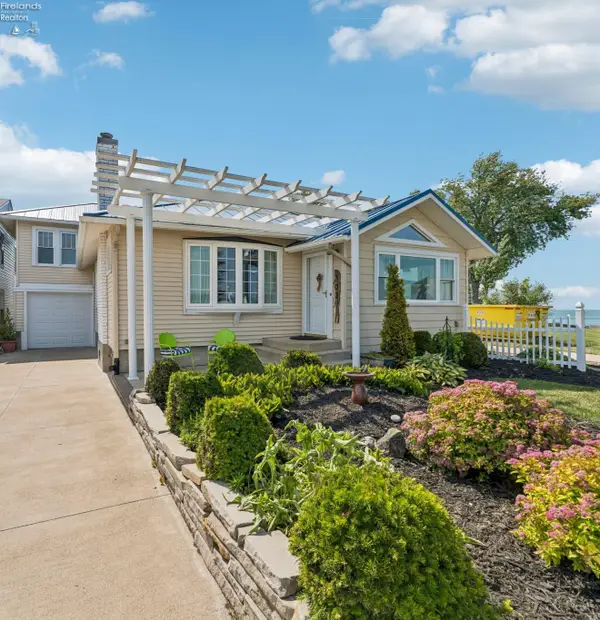 203 Ashland Avenue, Huron, OH 44839