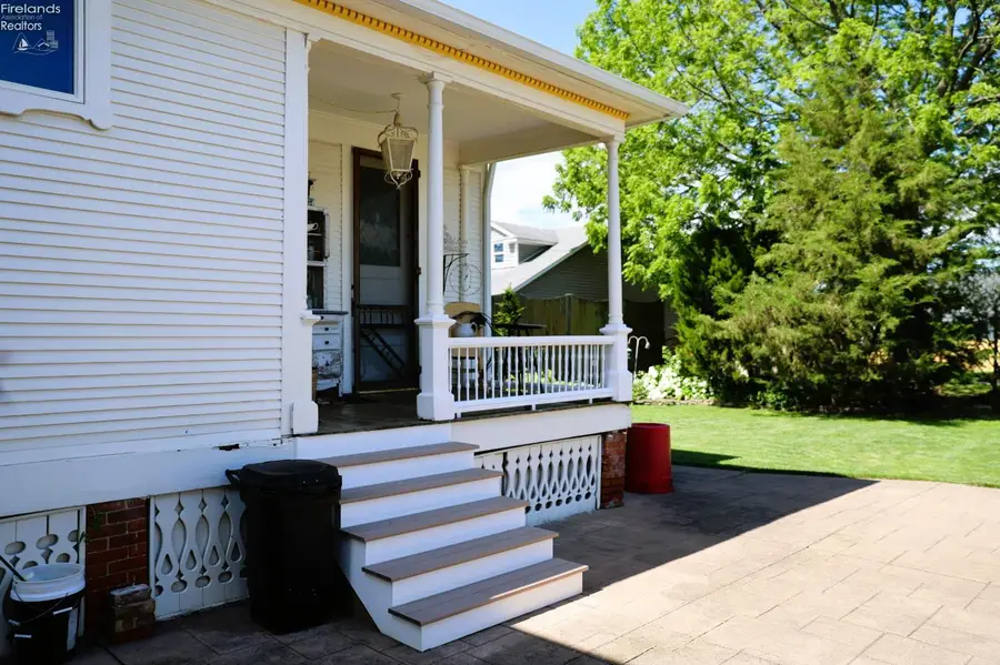 324 S Main Street, Lindsey, OH 43442 - #3