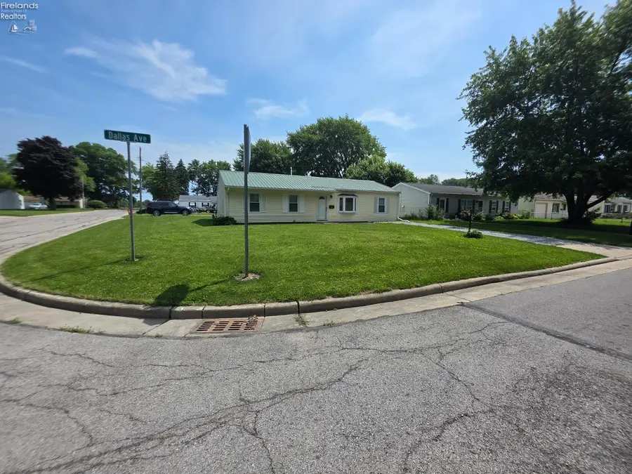 5002 Dallas Avenue, Sandusky, OH 44870 - #3