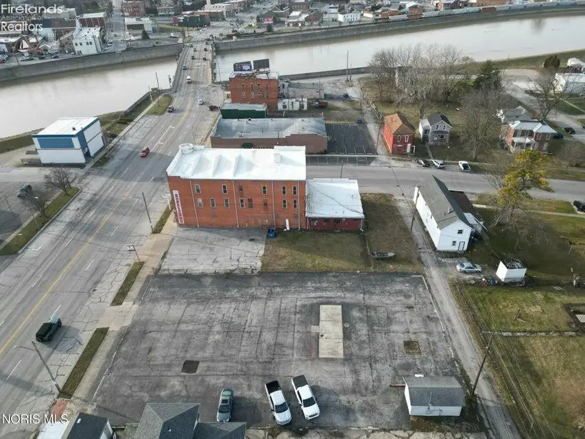 208 E State Street, Fremont, OH 43420 - #2