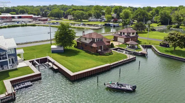 522 Gravel Bar Road, Marblehead, OH 43440