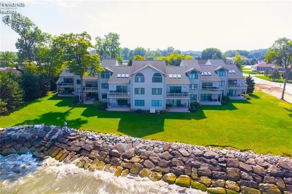 115 Turtle Bay #115, Huron, OH 44839