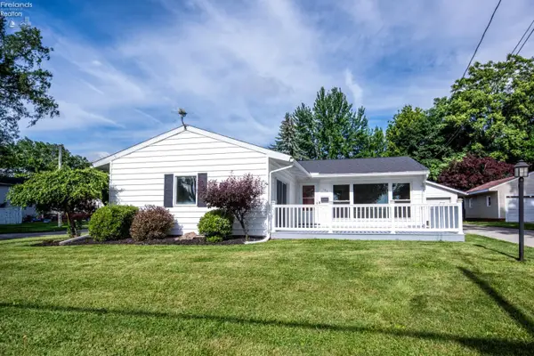 103 Roger Avenue, Bellevue, OH 44811