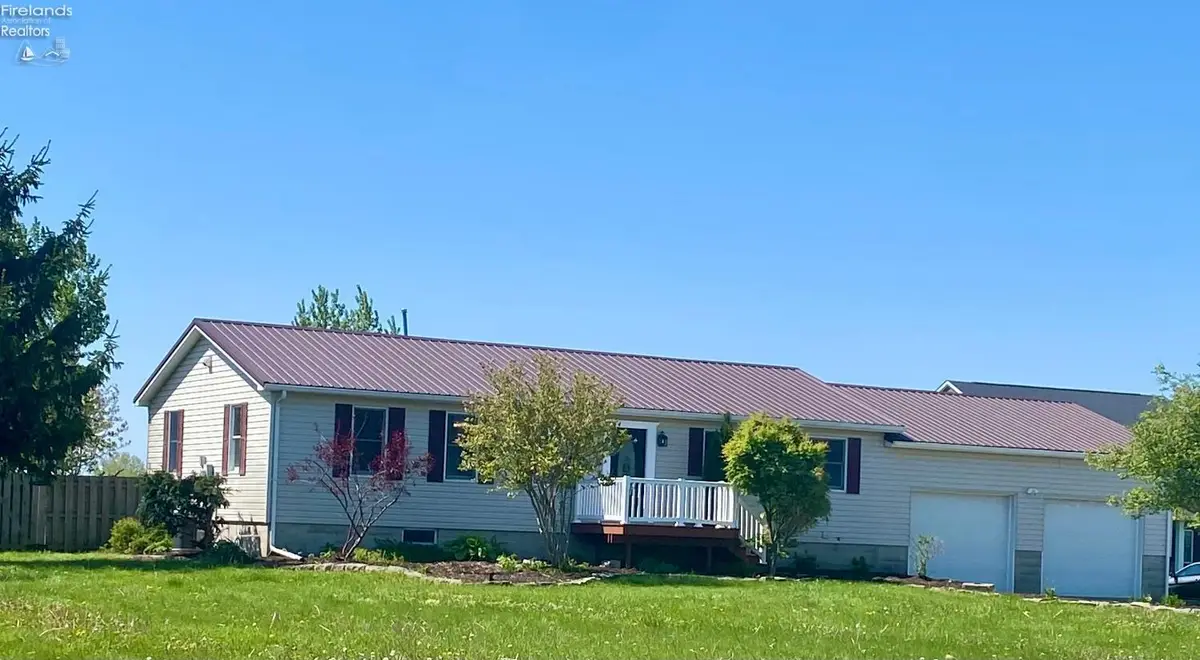 5580 E Port Clinton Eastern Road, Marblehead, OH 43440 - #1
