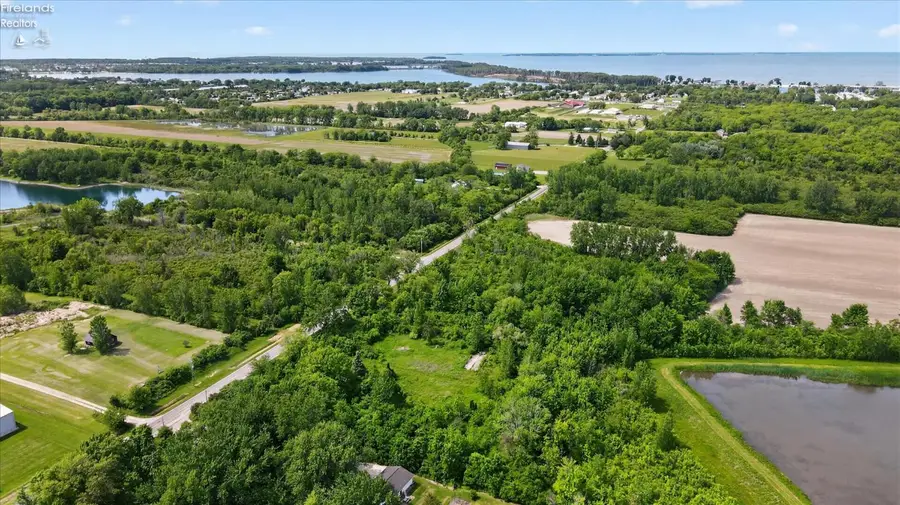 1049 S Englebeck Road, Marblehead, OH 43440 - #2