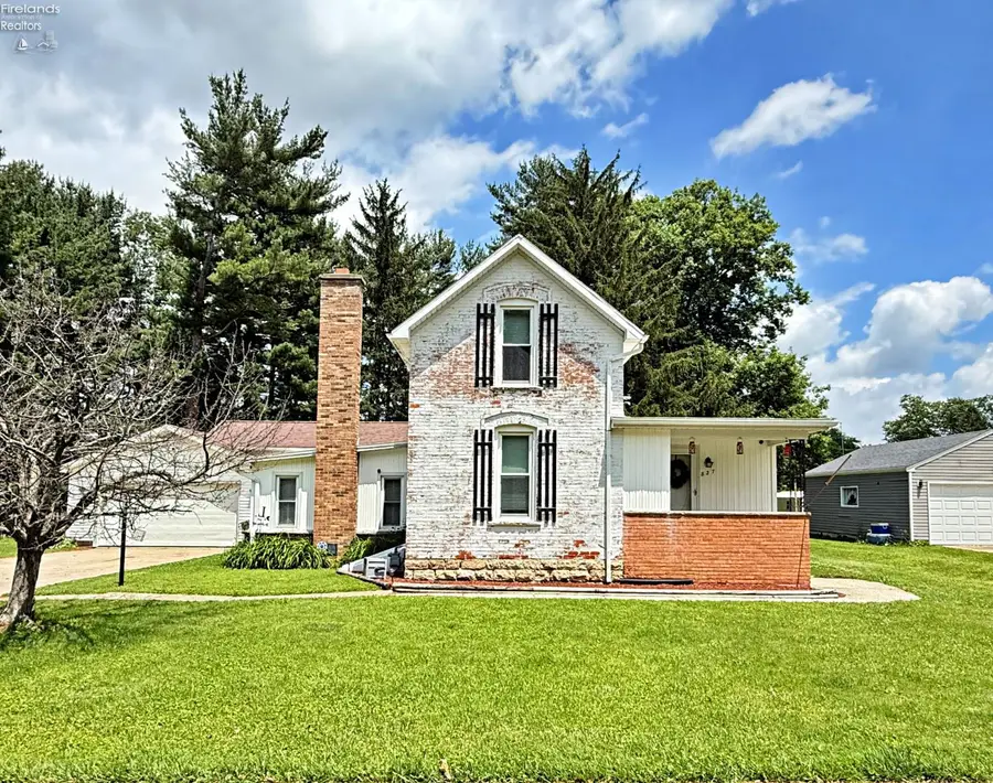 827 Upton Road, Fremont, OH 43420 - #2