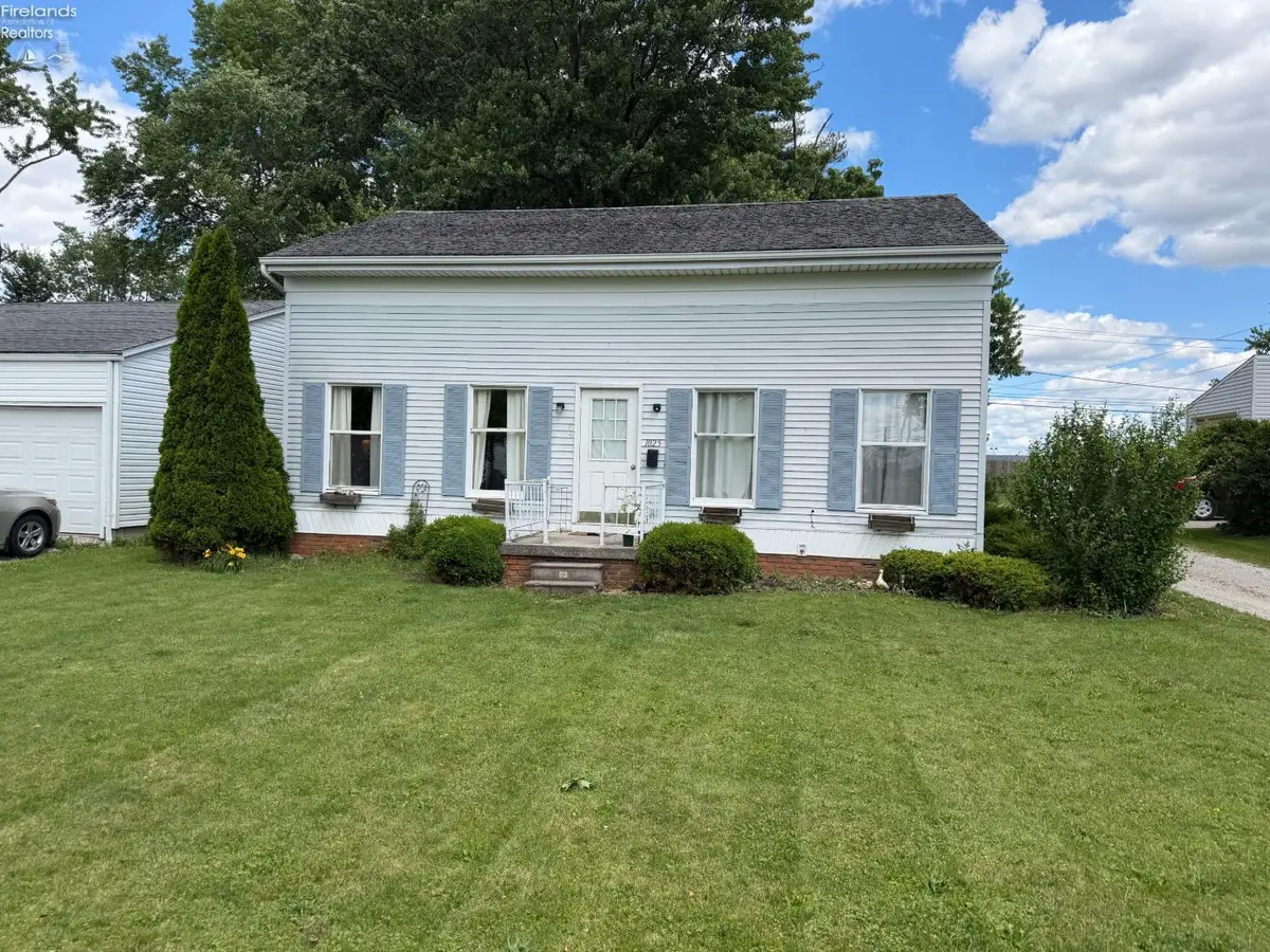 1025 S Myrtle Avenue, Willard, OH 44890 - #1