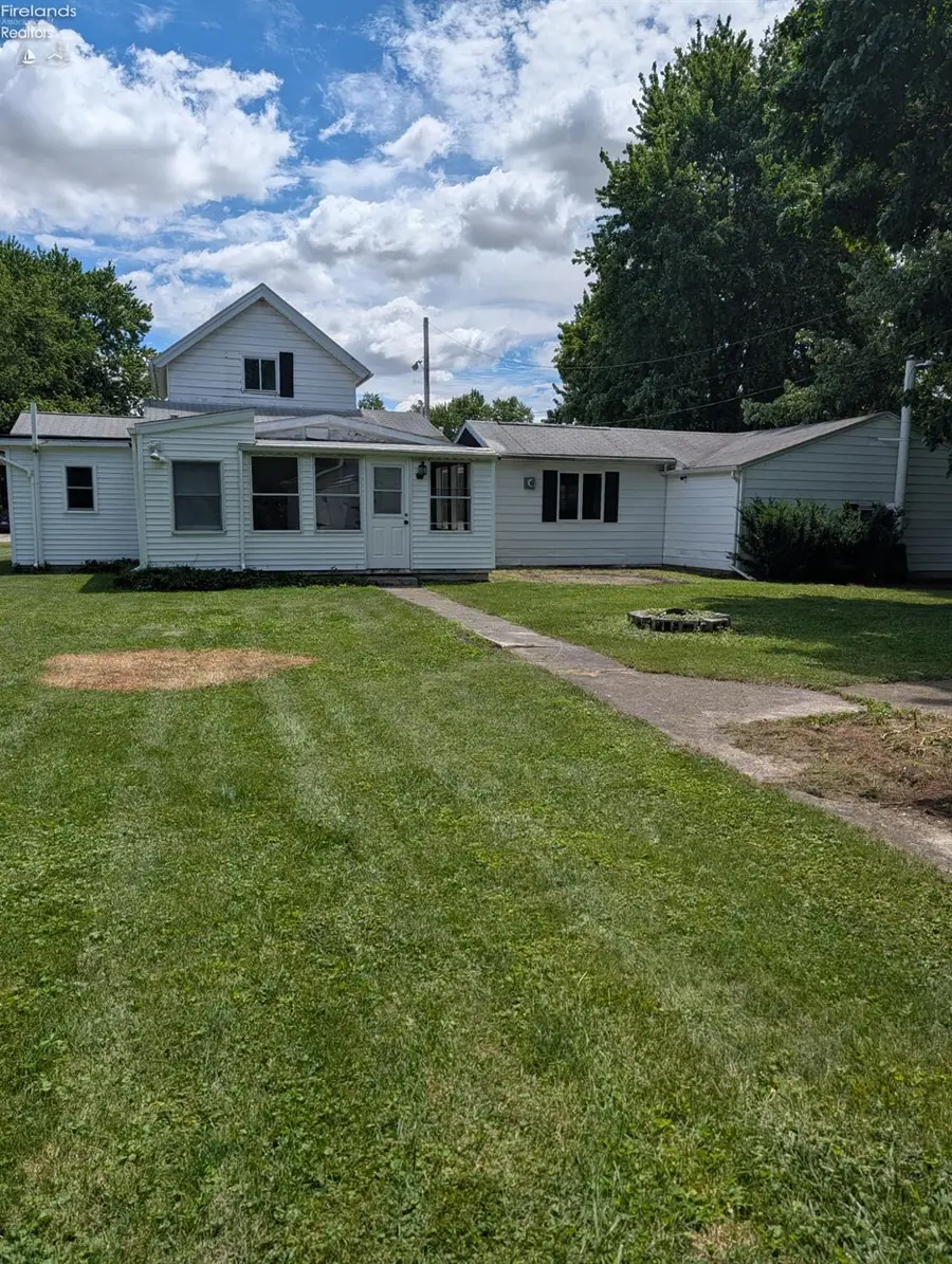 845 Spruce Street, Fostoria, OH 44830 - #2