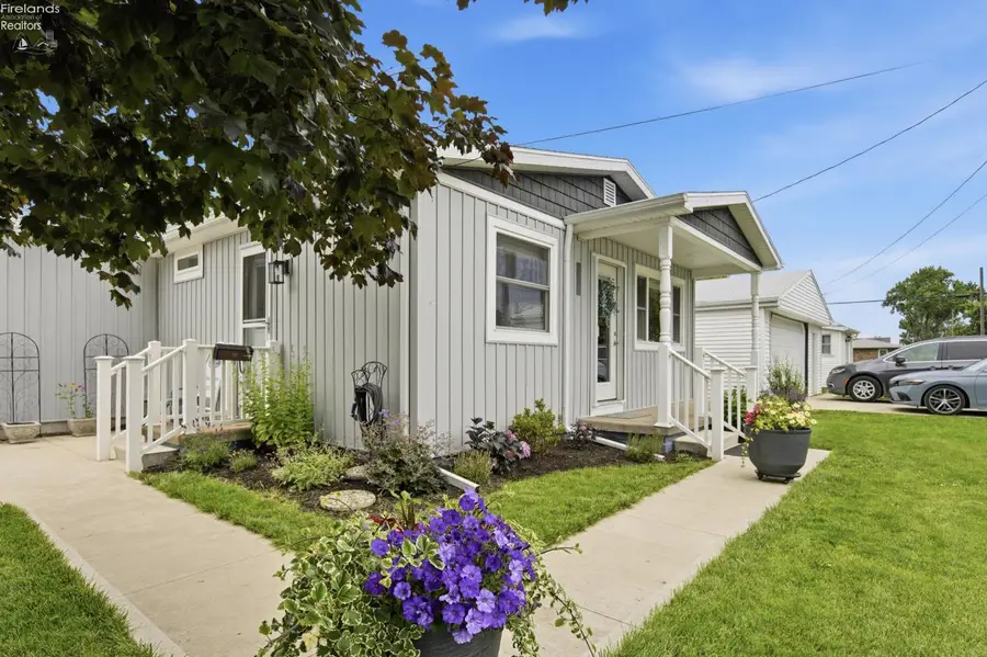 312 Linden Street, Port Clinton, OH 43452 - #2