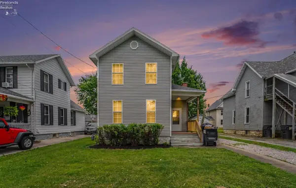 210 High Street, Bellevue, OH 44811