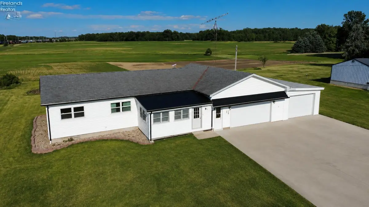 2758 Section Line Road 30 South, Willard, OH 44890 - #1