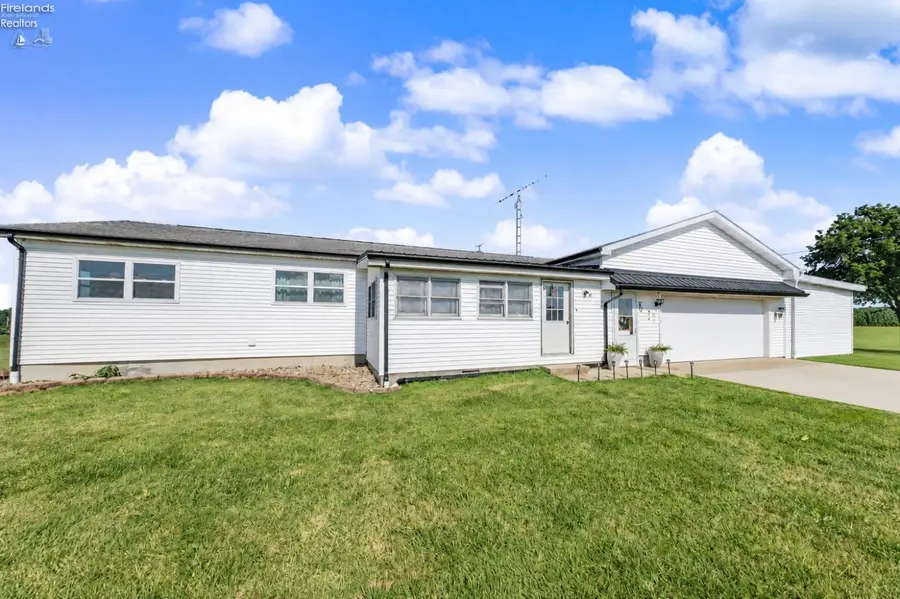 2758 Section Line Road 30 South, Willard, OH 44890 - #2
