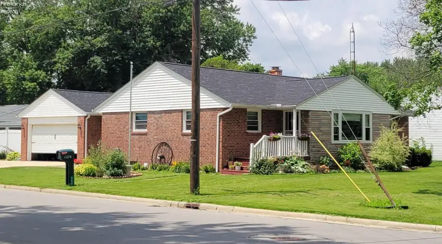 3907 Columbus Avenue, Sandusky, OH 44870 - #2