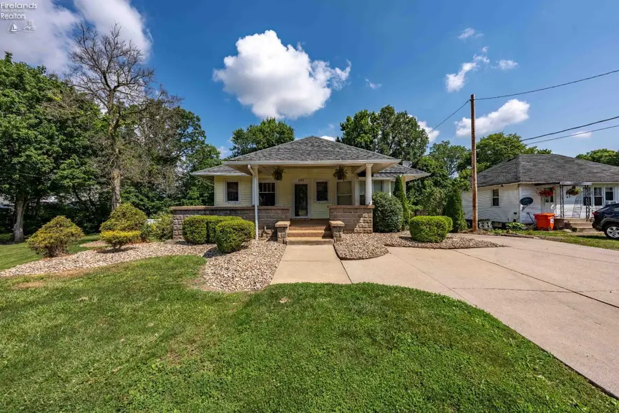 293 Monroe Street, Monroeville, OH 44847 - #3