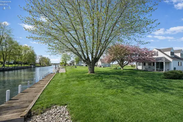 91 S Nancy Drive, Port Clinton, OH 43452