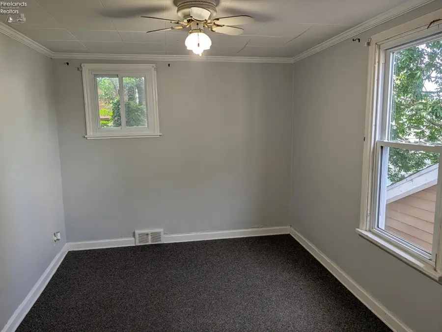 412 Ewing Street, Fremont, OH 43420 - #3