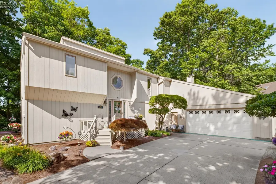 1193 Wildwood Drive, Vermilion, OH 44089 - #2