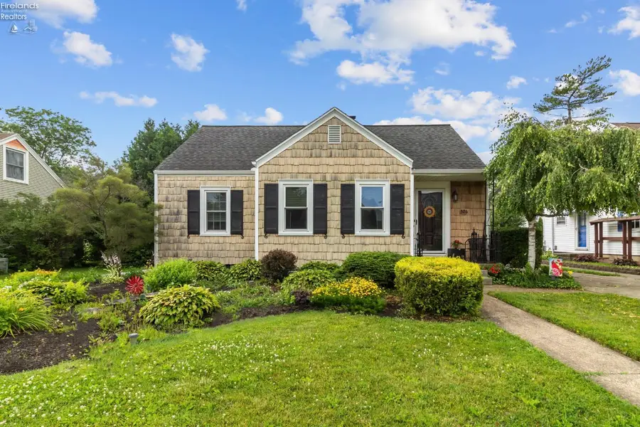 526 48th Street, Sandusky, OH 44870 - #2