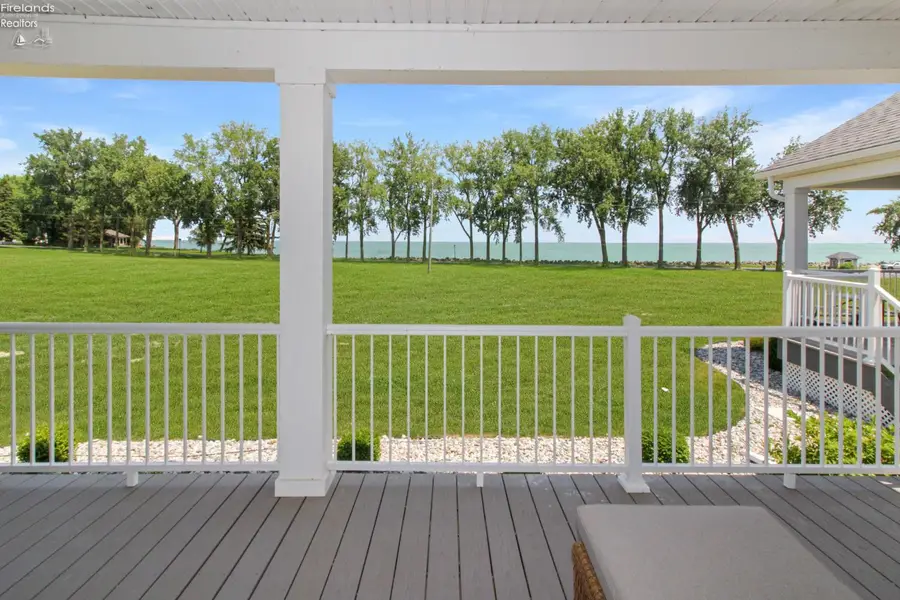10850 E Bayshore Rd Cardinal #111, Marblehead, OH 43440 - #2
