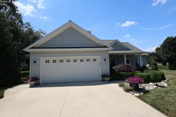 3015 Bayfield Drive, Huron, OH 44839