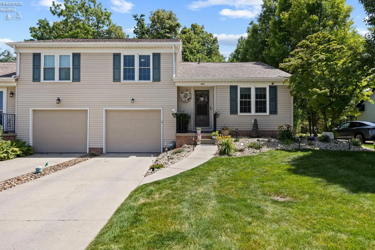 400 Lighthouse Oval, Marblehead, OH 43440 - #1