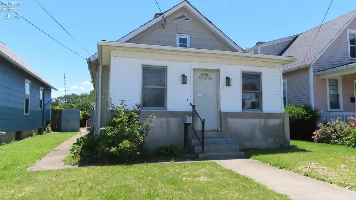 214 W Boalt Street, Sandusky, OH 44870 - #1